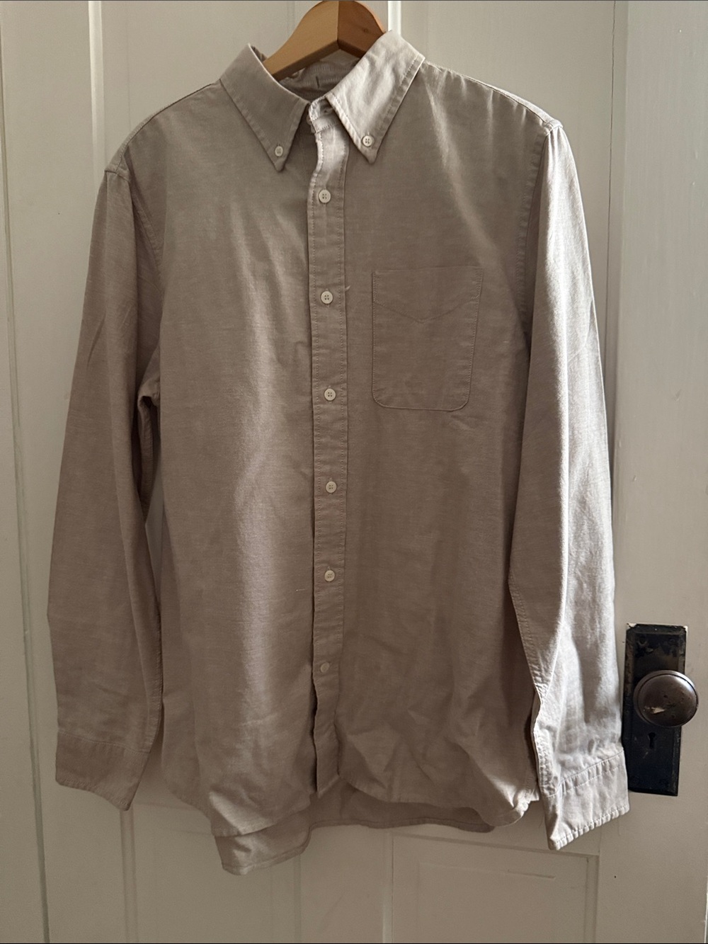Banana Republic Men's Light Brown Button-Down Shirt - Picture 12 of 12